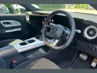 Usado Mercedes CLA 250+ AMG line 200 kW (272 CV) 2025 Negro Berlina