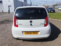 Used Skoda Citigo Colour Edition 60 HP (44 kW) 2016 White Hatchback