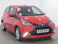 Used Toyota Aygo x-press 68 HP (50 kW) 2016 Red Hatchback