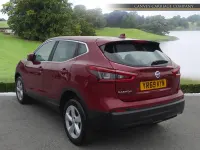 Used Nissan Qashqai Acenta Premium 115 HP (84 kW) 2019 Red SUV