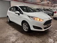 Used Ford Fiesta Zetec 2013 White Hatchback