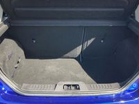 Usado Ford Fiesta Zetec 101 HP (74 kW) 2017 Azul Citadino