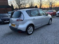 Used Renault Scénic III Dynamique 110 HP (80 kW) 2015 Silver MPV