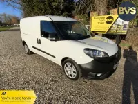 Begagnad Fiat Doblò S 95 HK (69 kW) 2021 Vit Minibuss