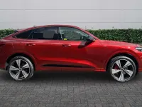 Used Audi Q5 Comfort 204 HP (150 kW) 2026 Grenadine red, metallic SUV