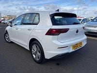 Second-hand VW Golf VIII Life 108 CP (79 kW) 2022 Alb Hatchback