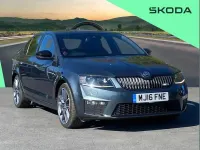 Usado Skoda Octavia vRS 220 HP (161 kW) 2016 Cinzento Carrinha