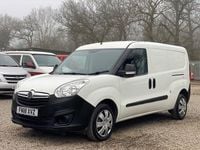 Used Vauxhall Combo 95 HP (69 kW) 2018 White MPV