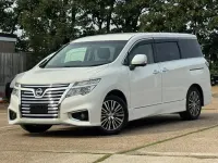 Used Nissan Elgrand 2017 White MPV