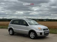 Used Ford Fusion Zetec 101 HP (74 kW) 2006 Silver Hatchback