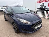 Used Ford Fiesta 95 HP (69 kW) 2015 Blue Van