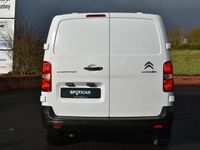 Used Citroën Dispatch 101 HP (74 kW) 2023 White MPV