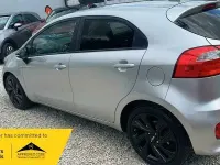 Used Kia Rio 90 HP (66 kW) 2016 Silver Hatchback