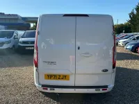 Used Ford Transit Custom Limited 130 HP (95 kW) 2021 White Van