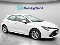 Used Toyota Corolla 122 HP (89 kW) 2022 White Hatchback
