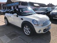 Begagnad Mini Cooper Cabriolet 2011 Vit Cab