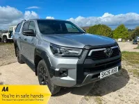 Używany Toyota HiLux 201 KM (147 kW) 2026 Srebrny Pickup