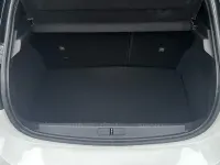 Begagnad Vauxhall Corsa Ultimate 101 HK (74 kW) 2023 Vit Halvkombi