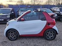 Used Smart ForTwo Cabrio Passion 71 HP (52 kW) 2016 White Cabriolet