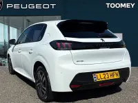 Used Peugeot 208 Allure+ 102 HP (75 kW) 2023 White Hatchback