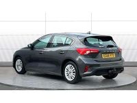 Usado Ford Focus Titanium 120 HP (88 kW) 2019 Cinzento Citadino
