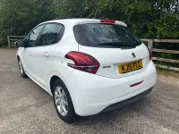 Usado Peugeot 208 Active 82 HP (60 kW) 2015 Branco Citadino