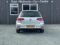 Usado VW Golf VII Edition 150 HP (110 kW) 2020 Prateado Citadino