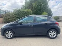Used Peugeot 208 Active 75 HP (55 kW) 2016 Grey Hatchback
