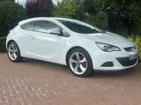 Used Vauxhall Astra GTC SRi 2016 White Hatchback