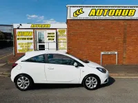 Used Vauxhall Corsa 2017 White Hatchback