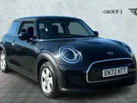 Begagnad Mini Cooper Classic 136 HK (100 kW) 2023 Svart Halvkombi
