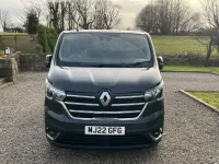 Begagnad Renault Trafic 2022 Grå Minibuss