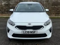 Used Kia Ceed 114 HP (83 kW) 2019 White Hatchback