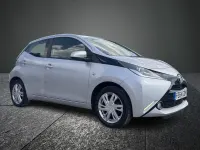 Used Toyota Aygo x-press 2014 Silver Hatchback