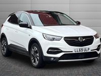 Used Vauxhall Grandland X SRi 130 HP (95 kW) 2019 White SUV