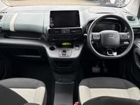 Used Citroën e-Berlingo XTR 98 kW (134 HP) 2022 White MPV
