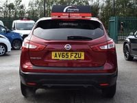 Used Nissan Qashqai Acenta Premium 2015 Red SUV