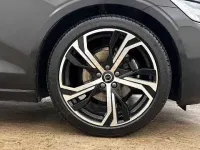 Used Volvo V60 Ultra 197 HP (144 kW) 2025 Black Estate