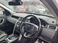 Used Land Rover Discovery Sport HSE 180 HP (132 kW) 2017 White SUV