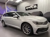 Used VW Passat Advance 218 HP (160 kW) 2019 Silver Estate