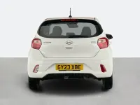Used Hyundai i10 SE 67 HP (49 kW) 2023 White Hatchback