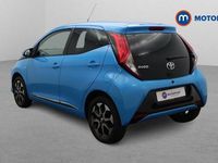 Used Toyota Aygo X-plore 72 HP (52 kW) 2019 Blue Hatchback
