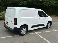 Used Citroën Berlingo Start 75 HP (55 kW) 2020 White MPV