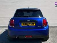 Usado Mini Cooper 136 HP (100 kW) 2018 Azul Citadino