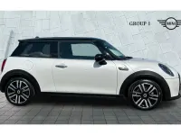 Gebraucht Mini Cooper S Level 2 135 kW (184 PS) 2023 Weiß Kleinwagen