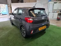 Used Hyundai i10 Advanced 67 HP (49 kW) 2023 Grey Hatchback