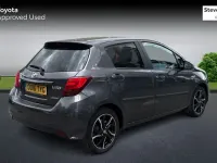 Used Toyota Yaris Design 101 HP (74 kW) 2016 Grey Hatchback