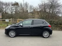 Used Peugeot 208 Allure 2016 Black Hatchback