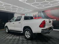 Used Toyota HiLux 150 HP (110 kW) 2020 White Pickup