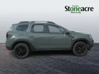 Used Dacia Duster Extreme 90 HP (66 kW) 2023 Green SUV